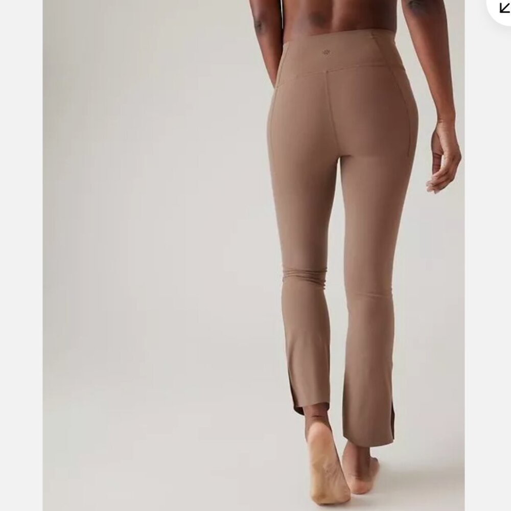 NWOT Athleta Transcend Stash Crop Straight Leg Rustic Beige Small - Picture 4 of 15